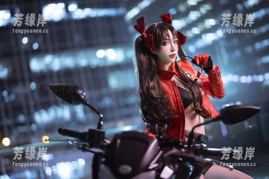 翎柒菜菜 无圣光下的坏女人?翎柒菜菜的风骚动作令人忍俊不禁的套图!