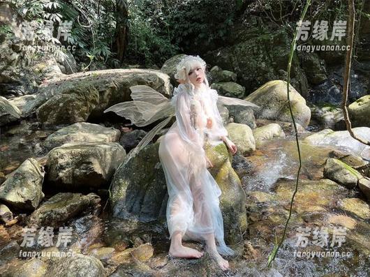 美图拼图：自闭颜球球的昭和太太时光录！