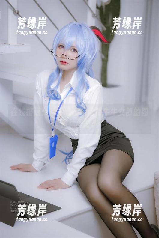 在线报道：荒井喵喵带你看牛牛女郎的图片休闲时光