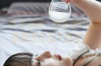 蜜桃社 – 年末特供：沐子熙V的圣诞写真，原图里还藏了颗糖果！