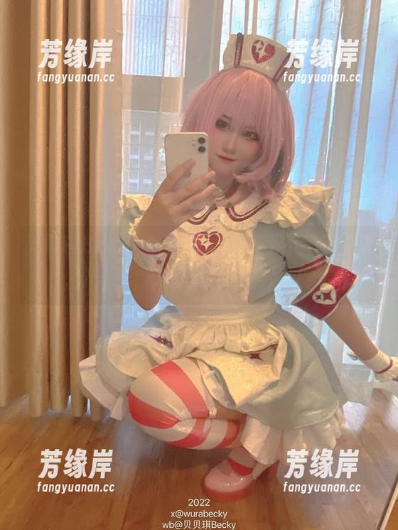 贝贝琪Becky 贝贝琪Becky的白色私拍,是不是有点过分美好,光线居然也在羡慕?