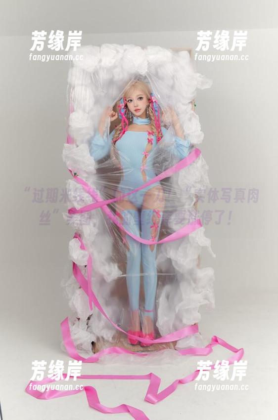 过期米线线 “过期米线线”的这一刀!“实体写真肉丝”美图,我的壁纸库要涨停了!
