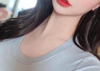 看韩国孙乐乐如何在自拍中创造原图绝技，堪称“自拍魔术师”！