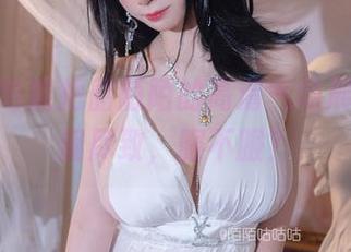 黑白，也能把韶陌陌的高清气场展现得淋漓尽致，服不服？